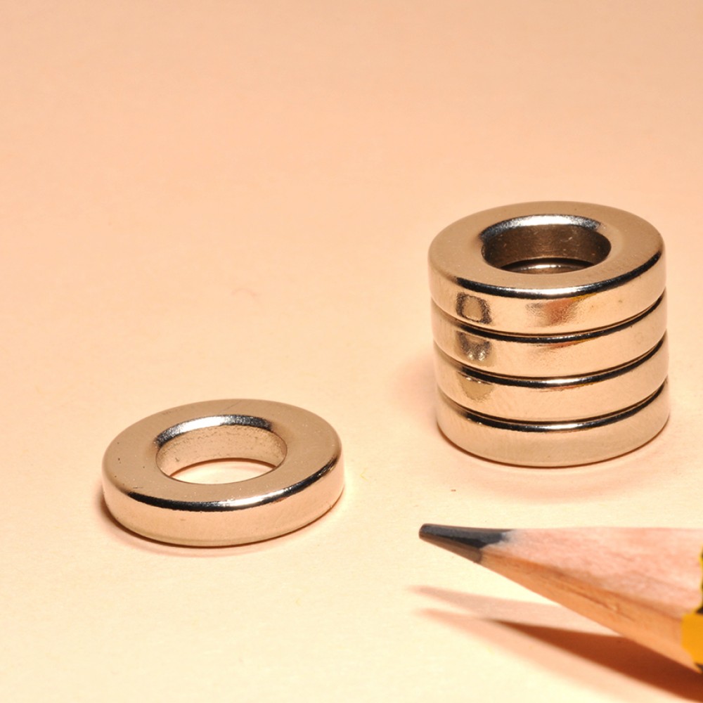 Ring Magnet Neodymium N52 OD13xID7x2.6 - Neodymium Ring Magnets