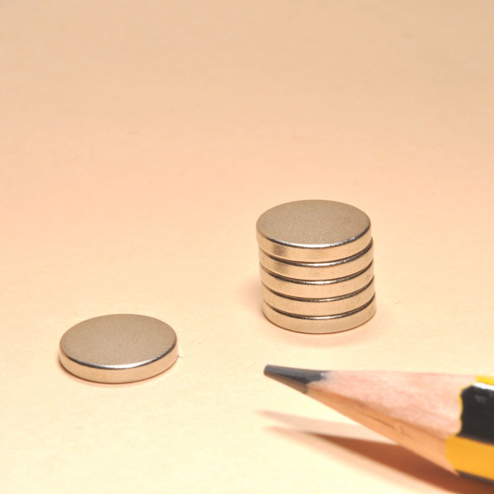 Powerful Circular Neo Magnets N35 D9x1.5 - Neodymium Disc Magnets