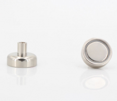 Female Stud Pot Magnets