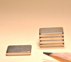 Neodymium Block Rare Earth Magnets N35 18X7X4
